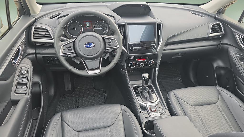Used 2023 Subaru Forester Touring image 18