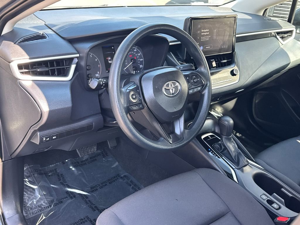 Used 2025 Toyota Corolla LE image 17