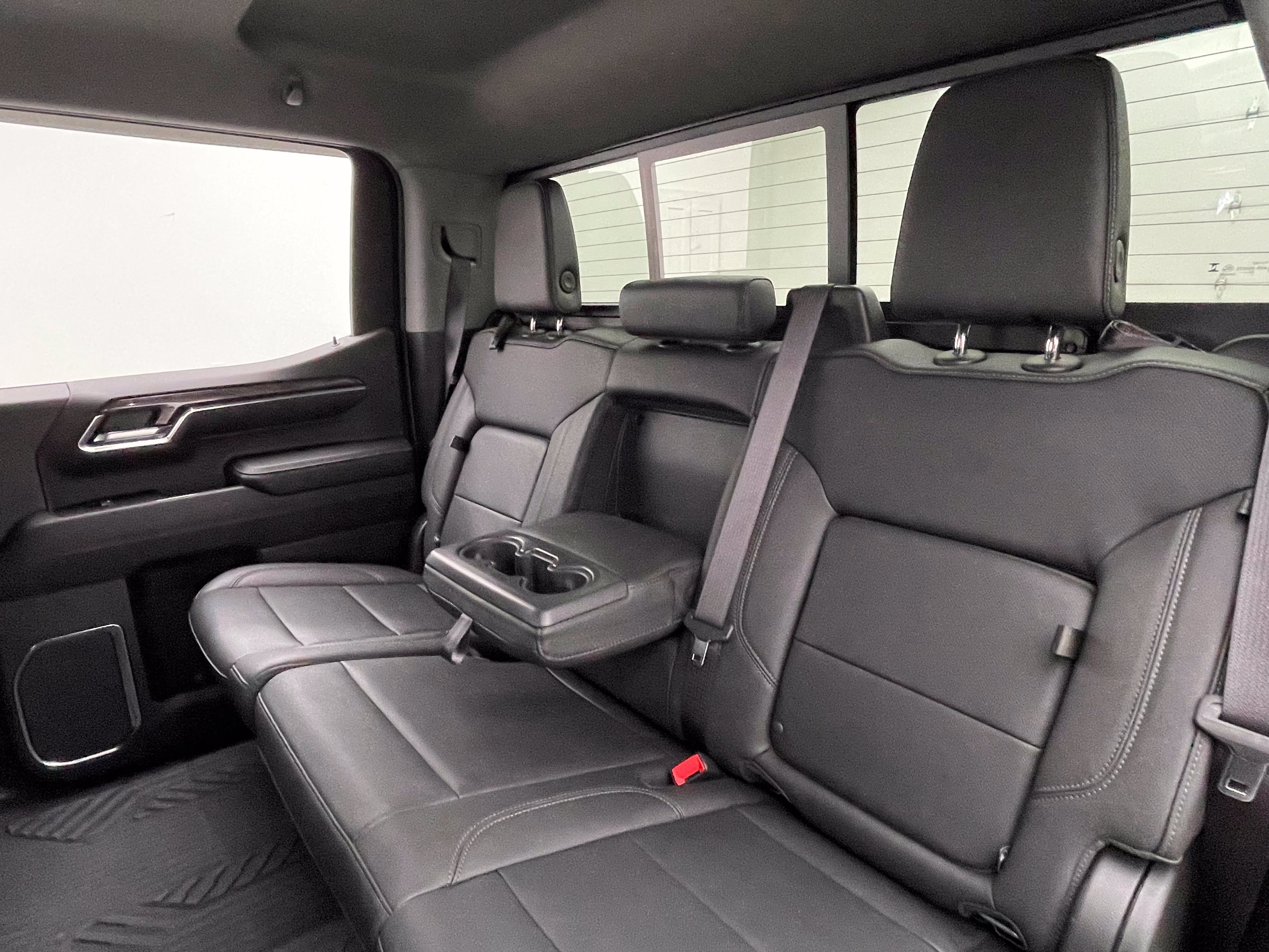Used 2024 Chevrolet Silverado 1500 LTZ w/ LTZ Convenience Package II AWD/4WD image 41
