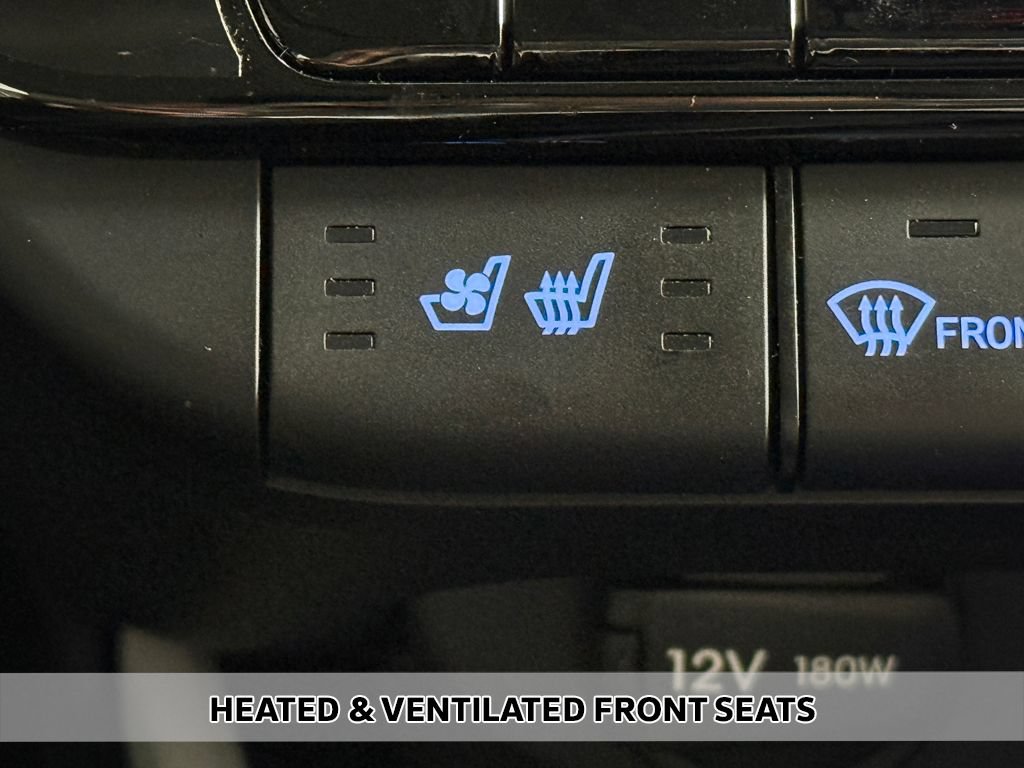 Certified 2025 Hyundai Elantra Limited FWD image 9