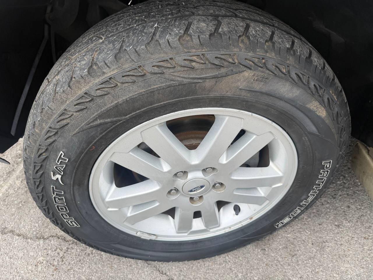 Used 2006 Ford Explorer Eddie Bauer RWD image 27