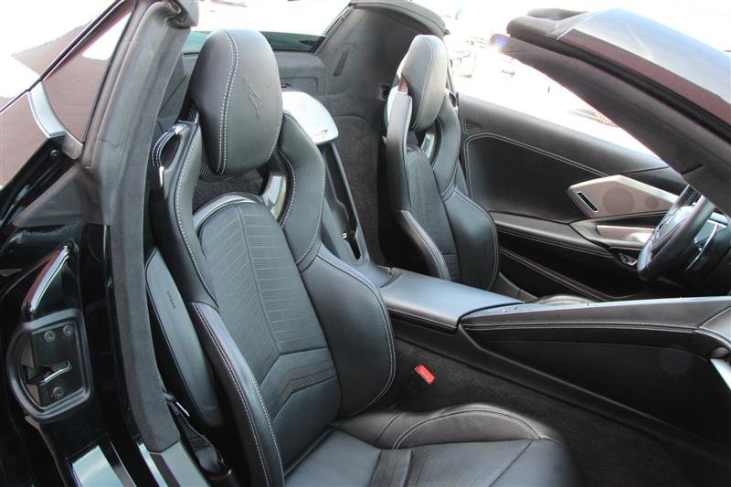 Used 2023 Chevrolet Corvette Stingray Premium Conv w/ Battery Protection Package RWD image 15