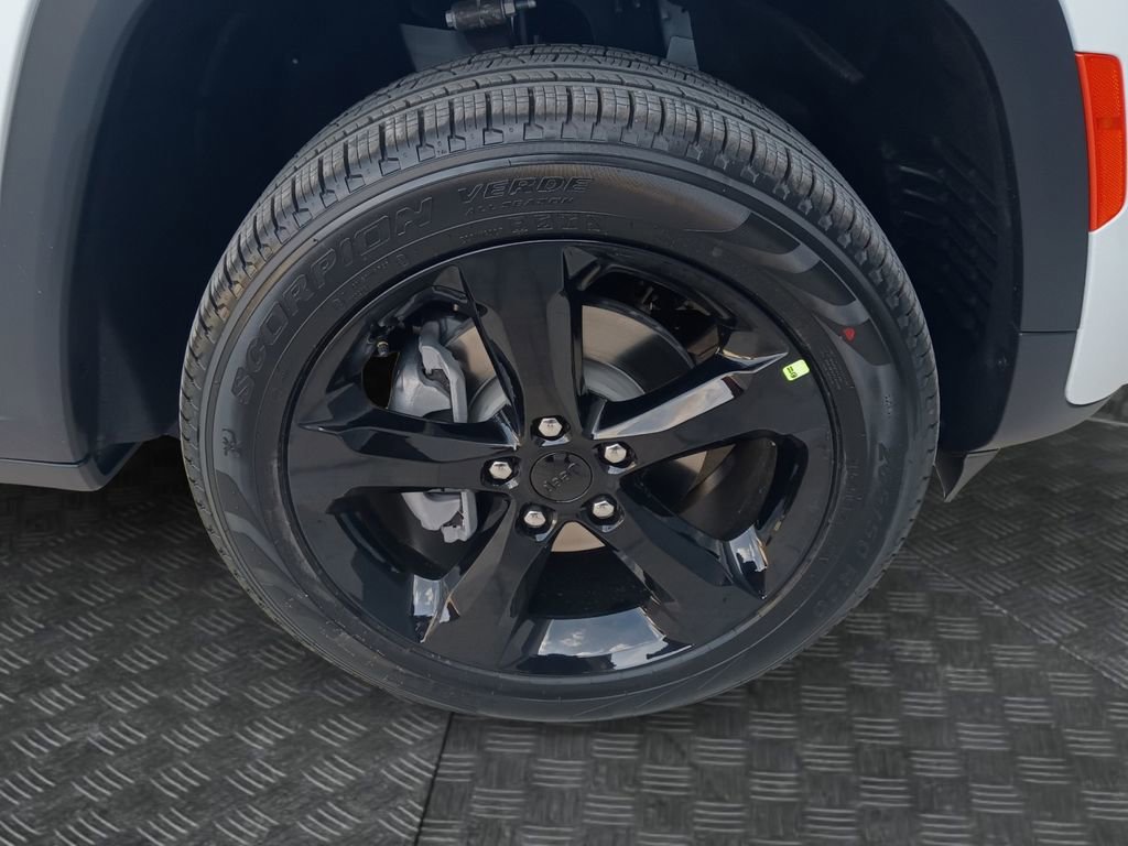 New 2026 Jeep Grand Cherokee Limited AWD/4WD image 23