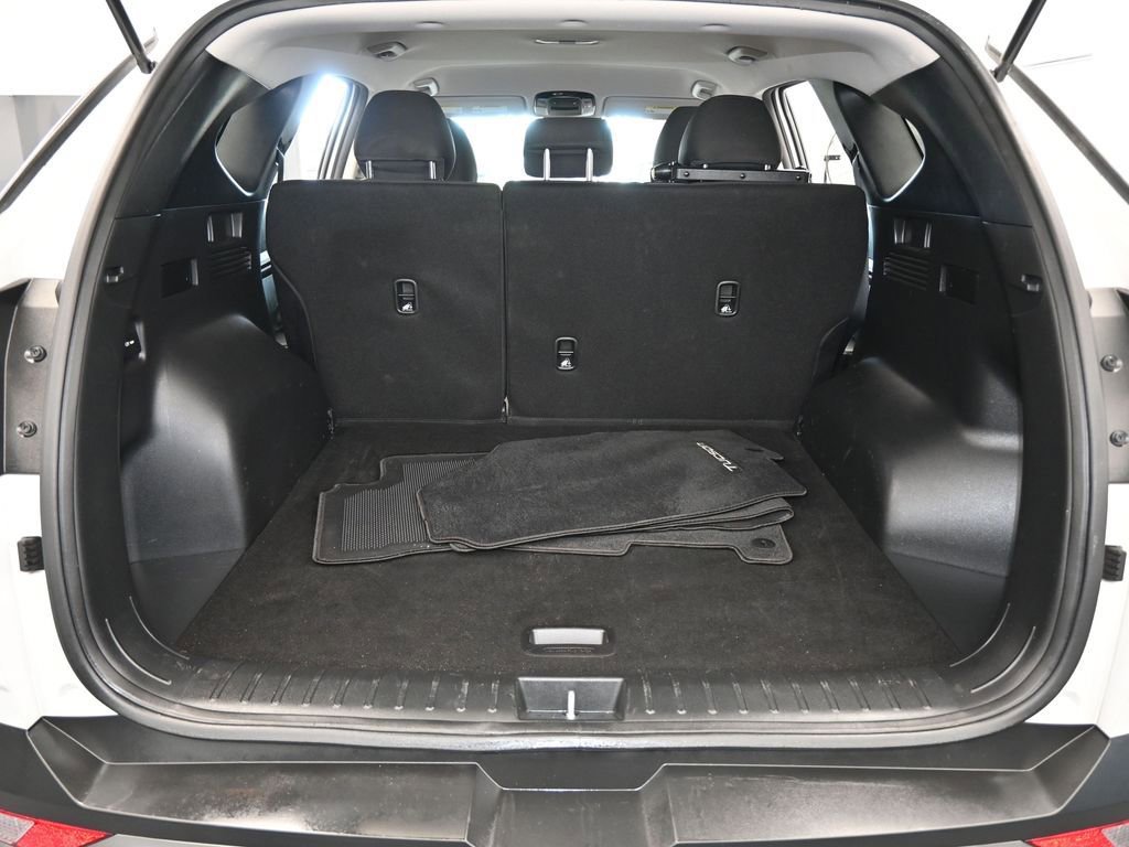 Used 2023 Hyundai Tucson SE image 32