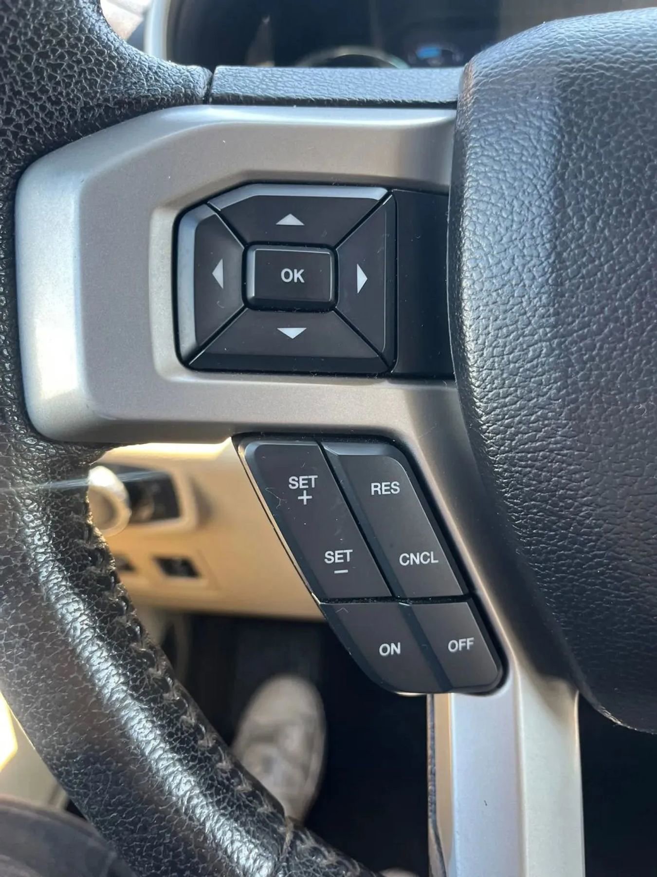 Used 2016 Ford F150 Lariat w/ Equipment Group 501A Mid image 12