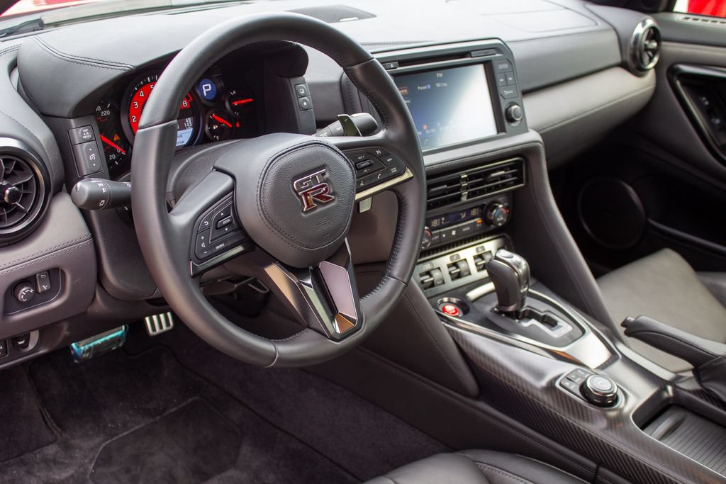 Used 2024 Nissan GT-R Premium AWD/4WD image 11