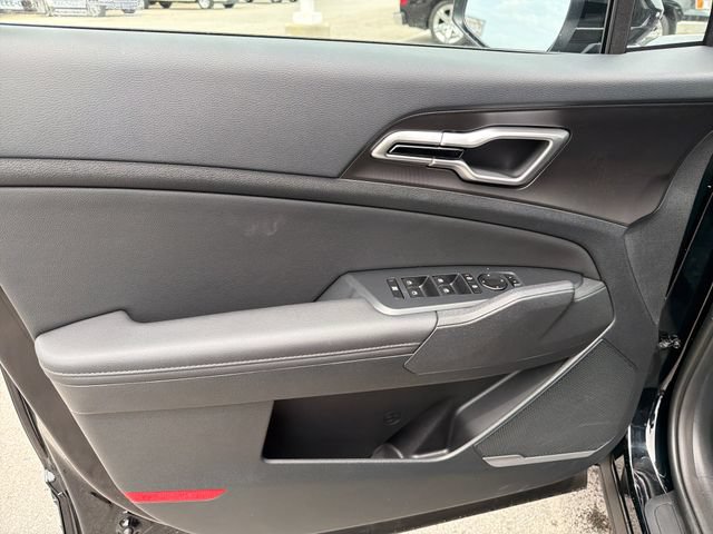 New 2026 Kia Sportage EX FWD image 17