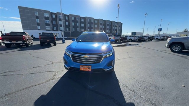 Used 2024 Chevrolet Equinox Premier image 3
