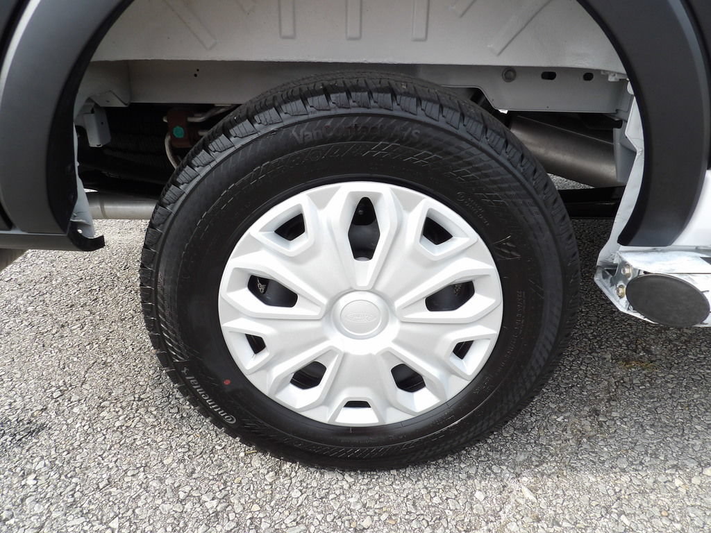 Used 2025 Ford Transit 250 Low Roof w/ Exterior Upgrade Package RWD image 48