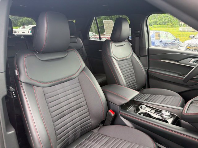 Used 2026 Ford Explorer ST-Line w/ ST-Line Street Pack AWD/4WD image 45