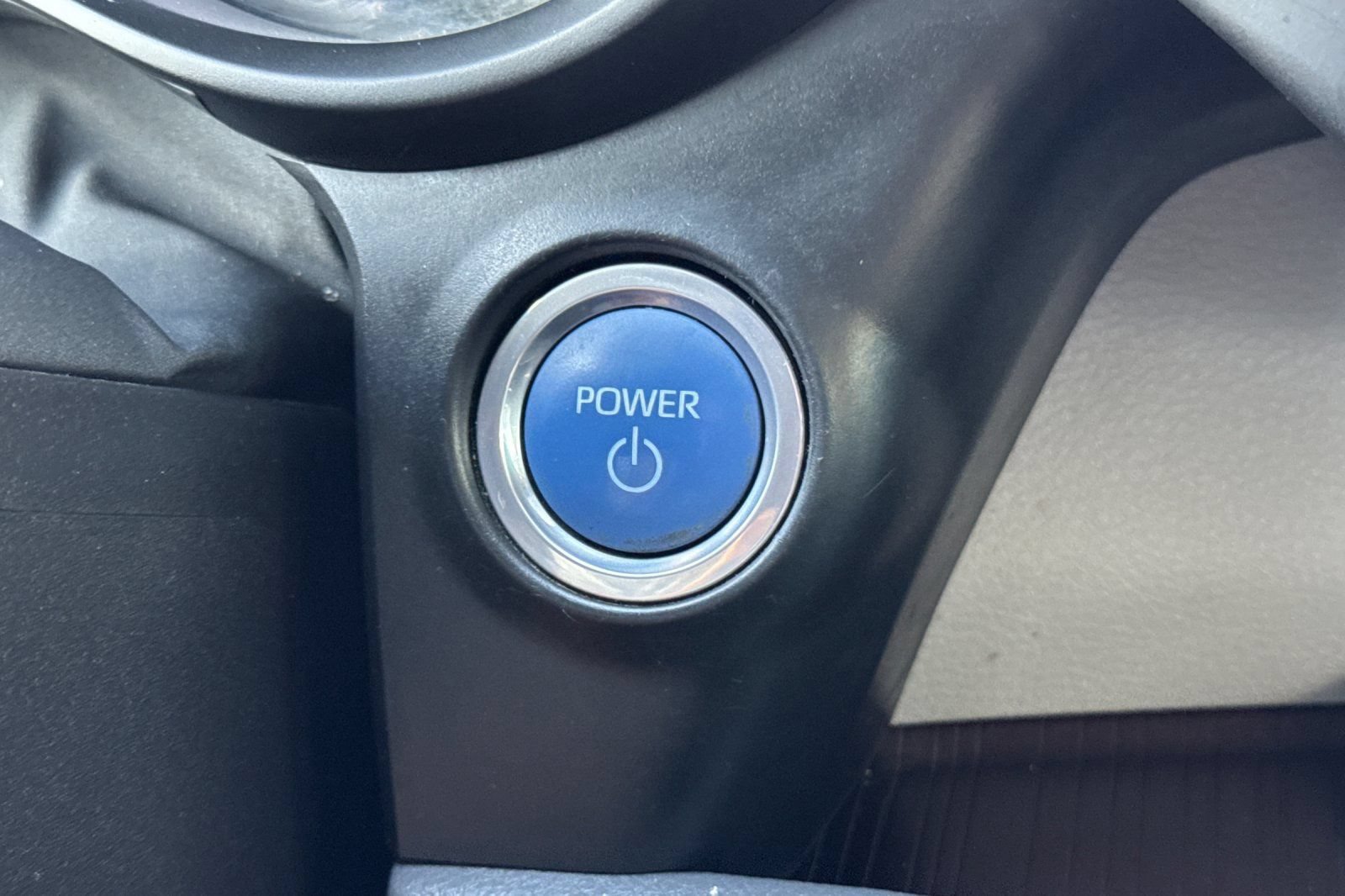 Used 2021 Toyota Sienna LE AWD/4WD image 24