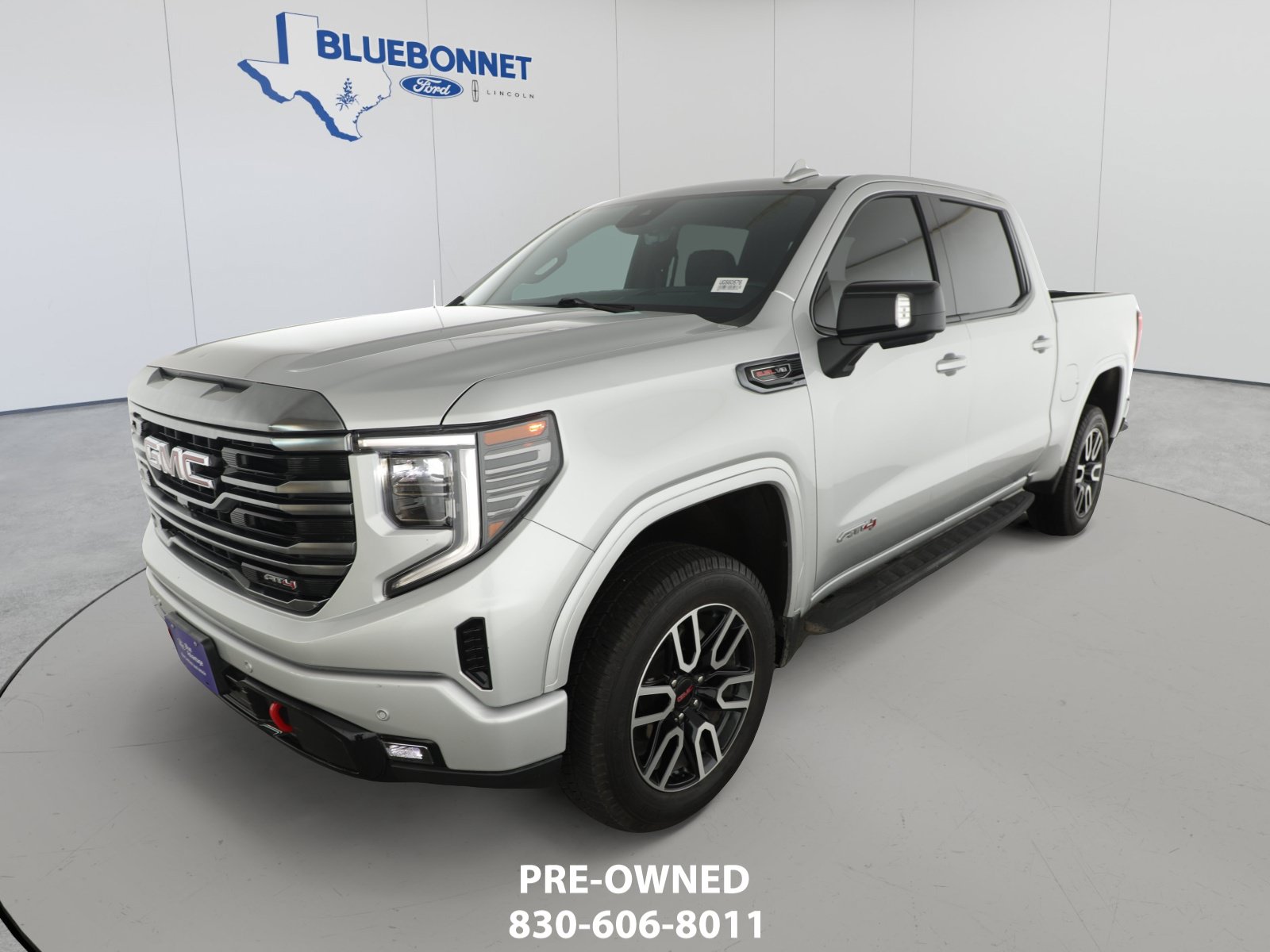 Used 2022 GMC Sierra 1500 AT4 w/ AT4 Premium Package AWD/4WD video 1