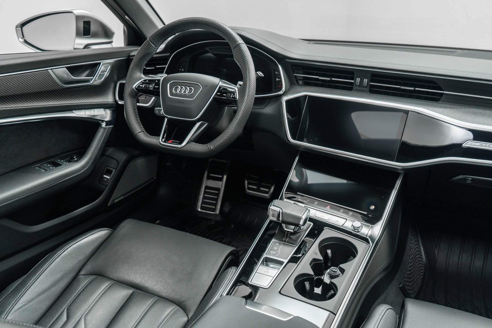 Used 2023 Audi RS 6 AWD/4WD image 28
