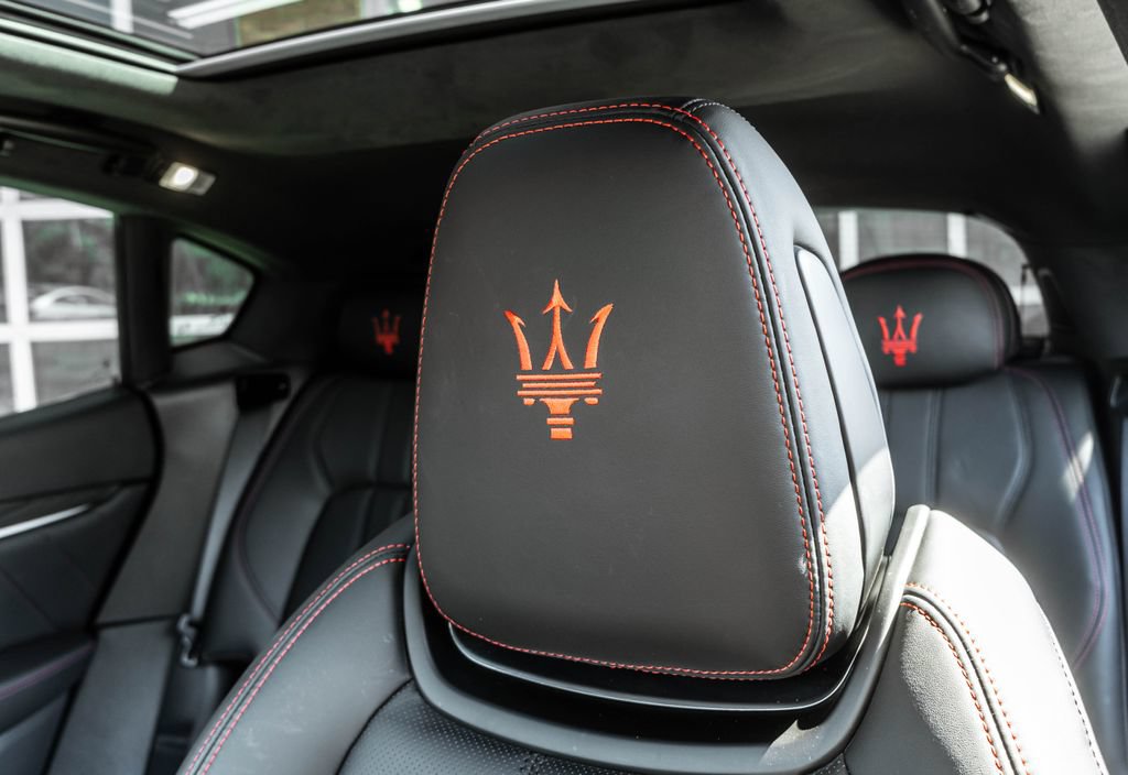 Used 2021 Maserati Levante S GranSport AWD/4WD image 8