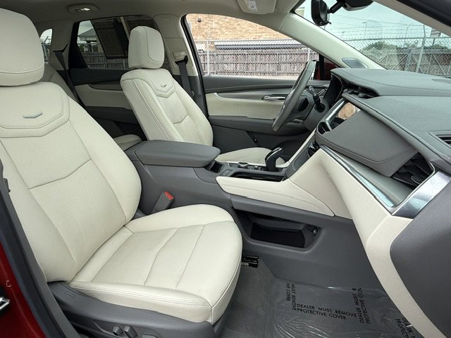 Used 2023 Cadillac XT5 Premium Luxury w/ Technology Package FWD image 21