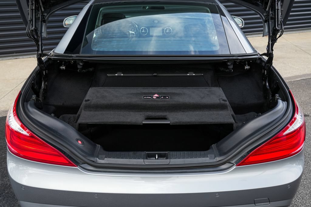 Used 2013 Mercedes-Benz SL 550 image 19