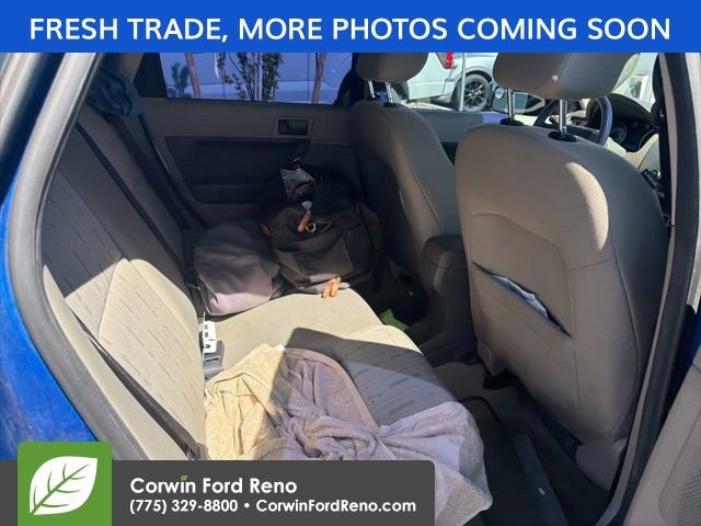 Used 2010 Ford Focus SE image 16