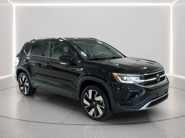 Used 2024 Volkswagen Taos SEL AWD/4WD image 8