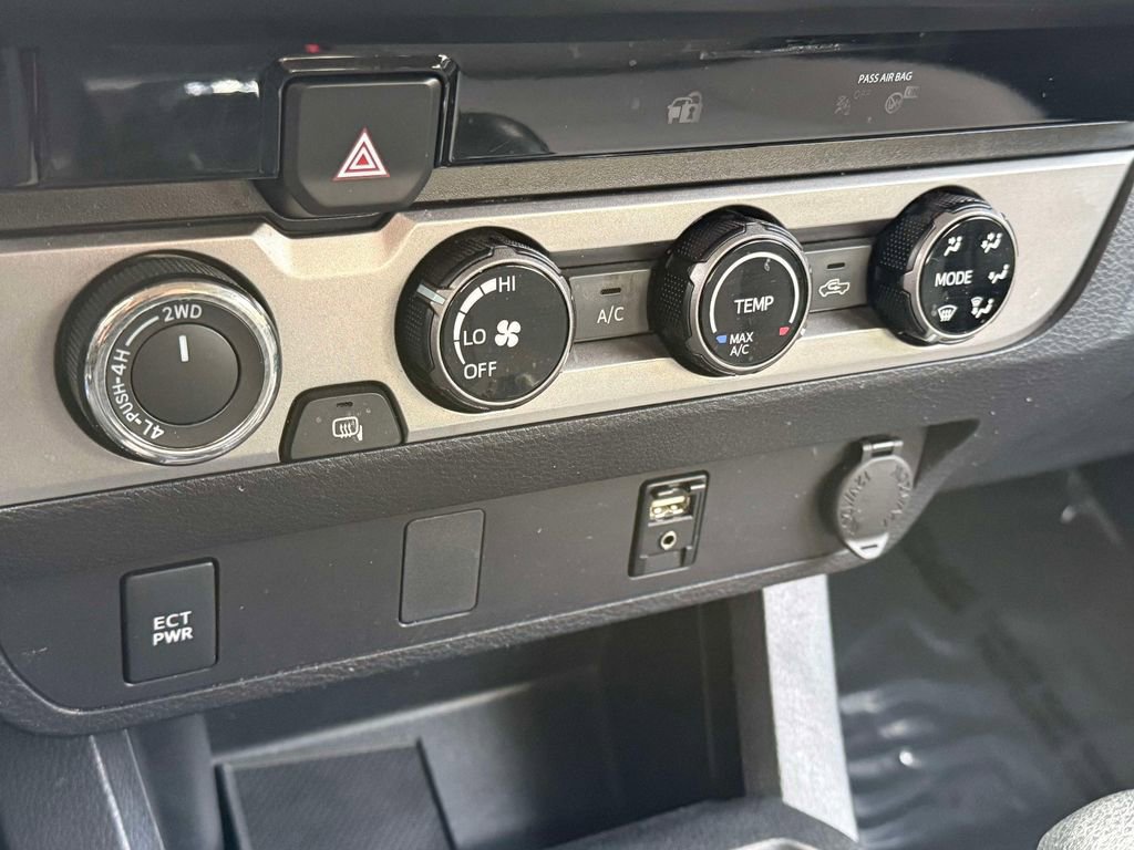 Used 2018 Toyota Tacoma SR w/ SR Convenience Package image 24