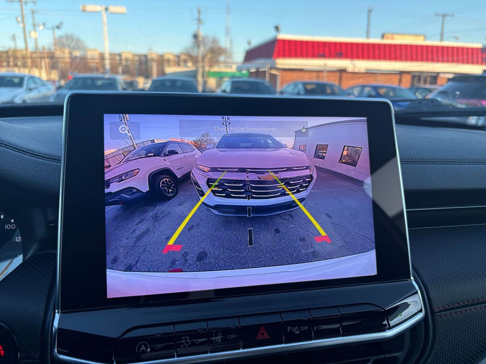 Used 2025 Jeep Compass Trailhawk image 23