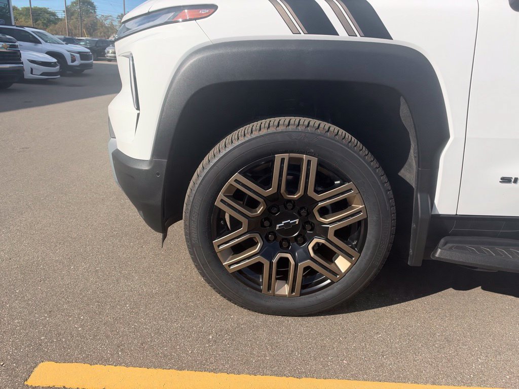 New 2026 Chevrolet Silverado EV LT w/ LPO, Bronze Package AWD/4WD image 2