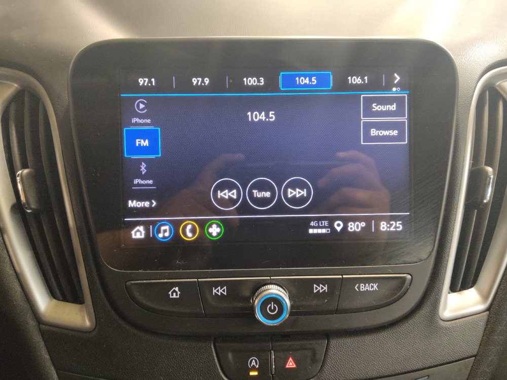 Used 2021 Chevrolet Malibu RS FWD image 25