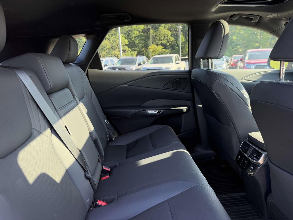 Used 2023 Lexus RX 350 Premium image 17
