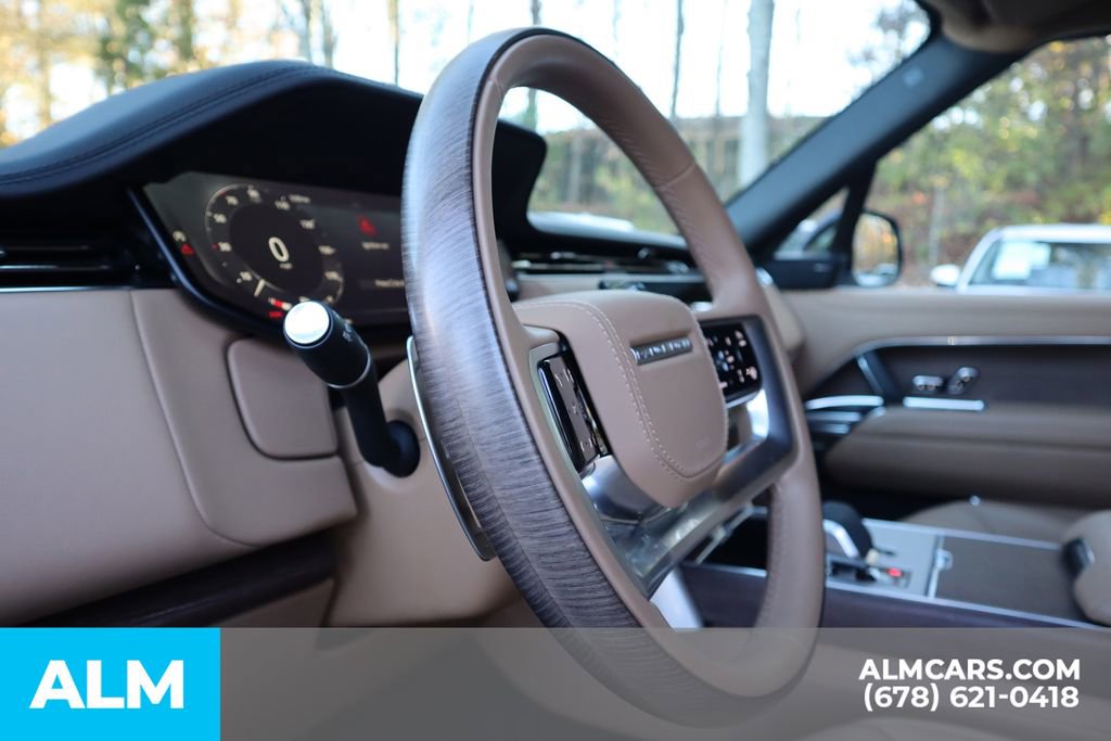 Used 2024 Land Rover Range Rover SE image 11
