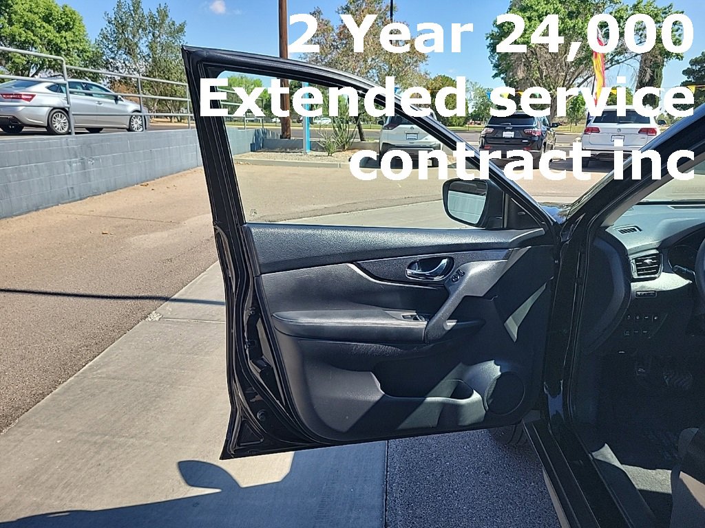 Used 2019 Nissan Rogue SV image 11