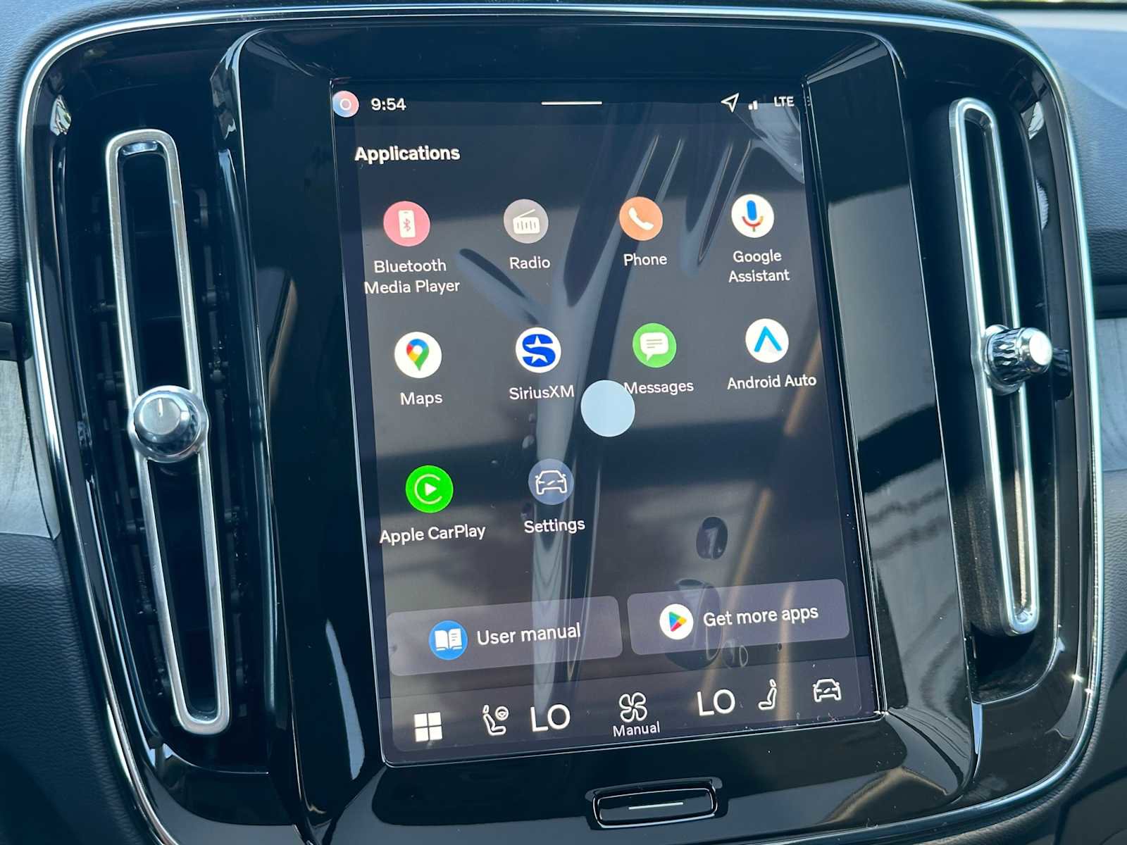 New 2026 Volvo XC40 B5 Ultra w/ Climate Package image 29