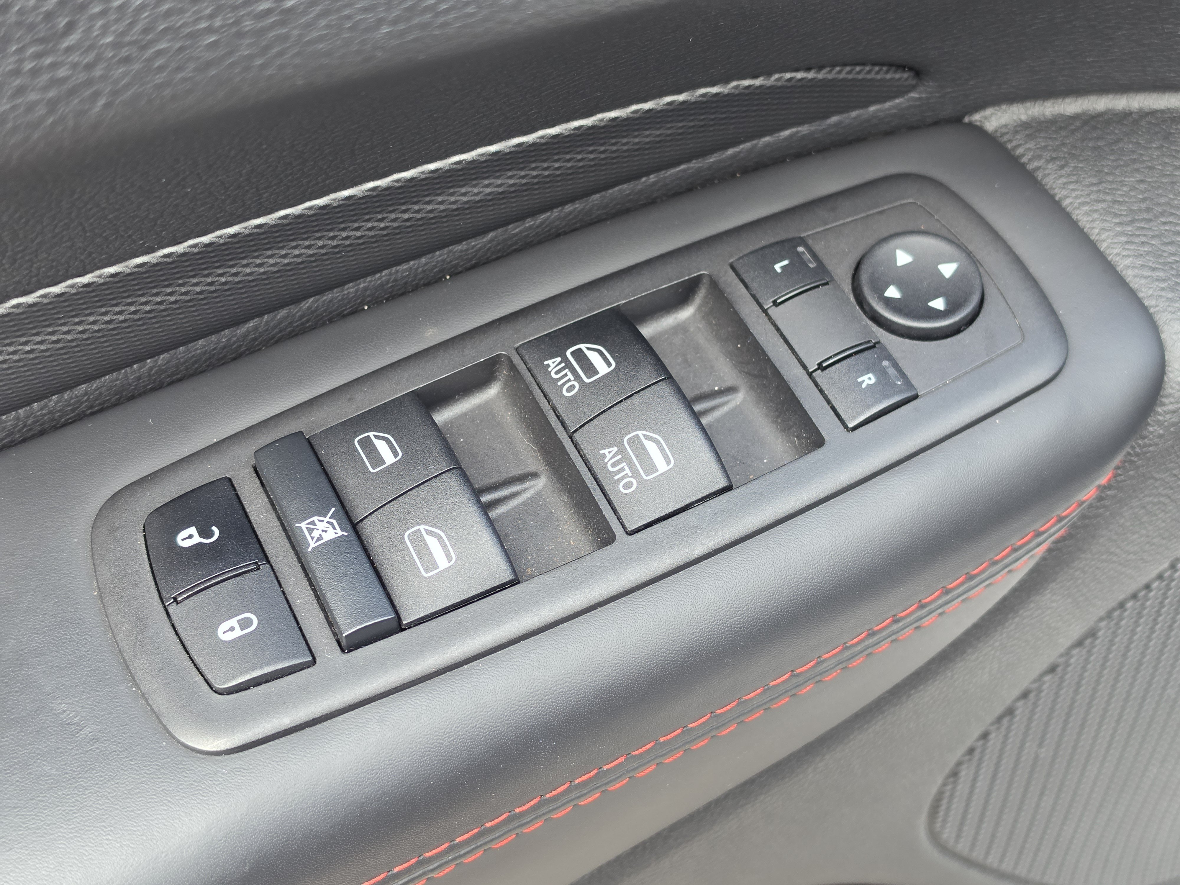 Used 2023 Dodge Durango R/T RWD image 25