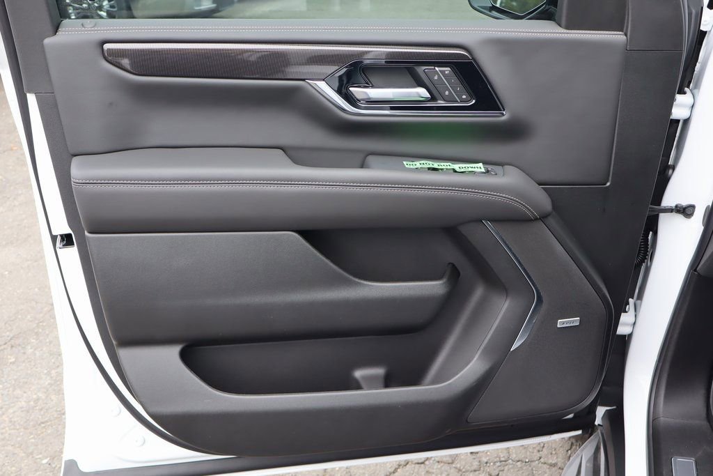 New 2026 GMC Yukon XL Elevation AWD/4WD image 10