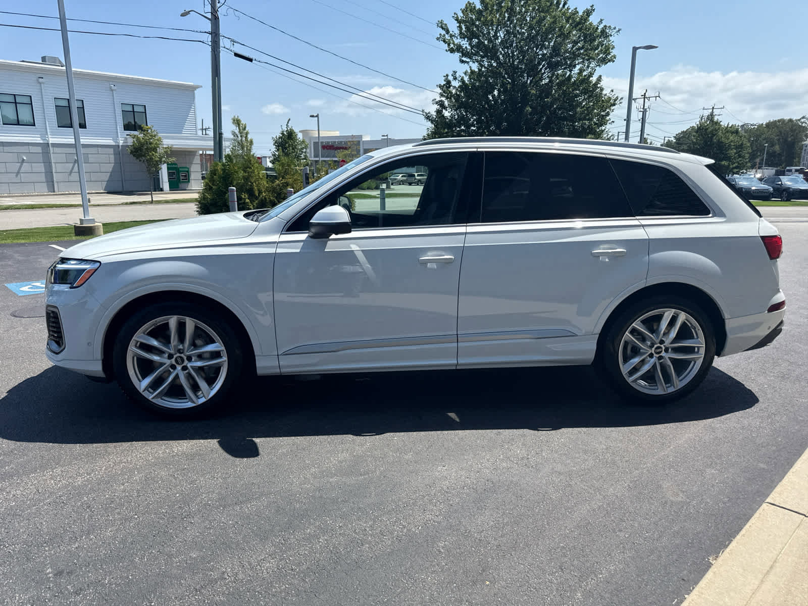 New 2025 Audi Q7 3.0T Premium Plus image 5