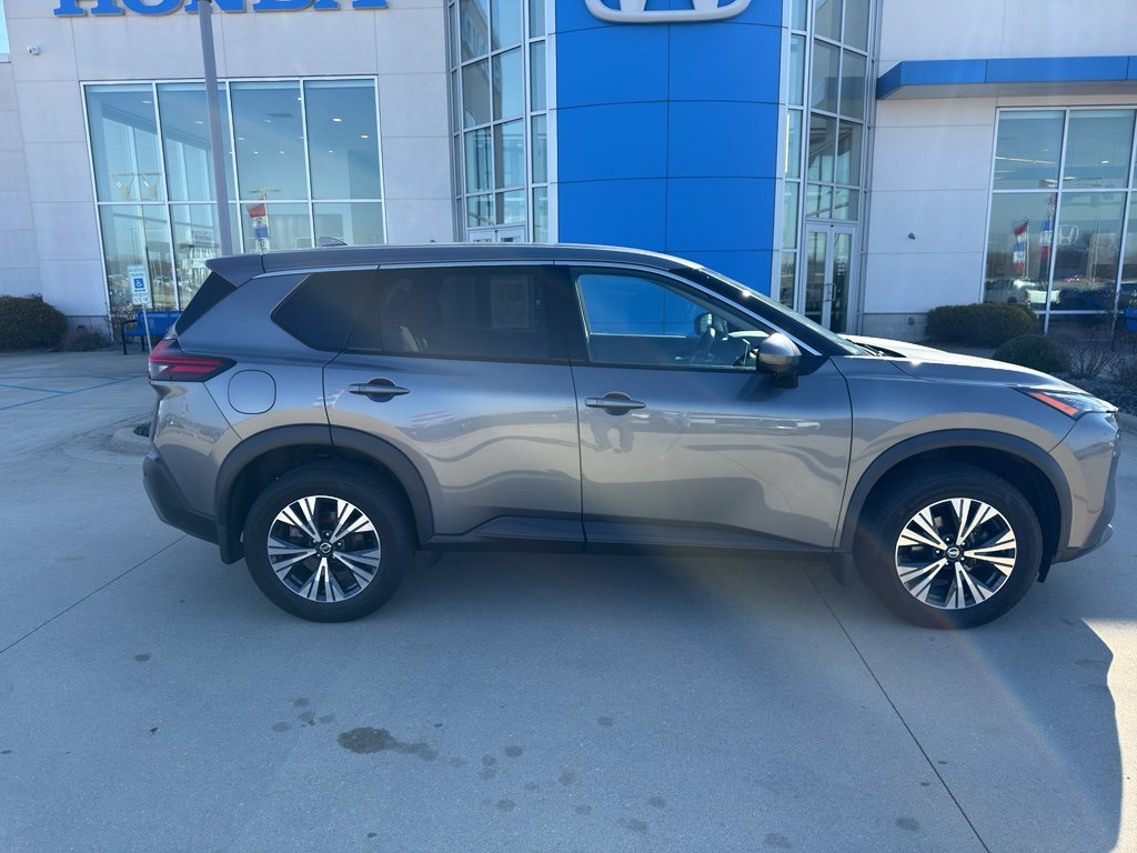 Used 2021 Nissan Rogue SV AWD/4WD image 4