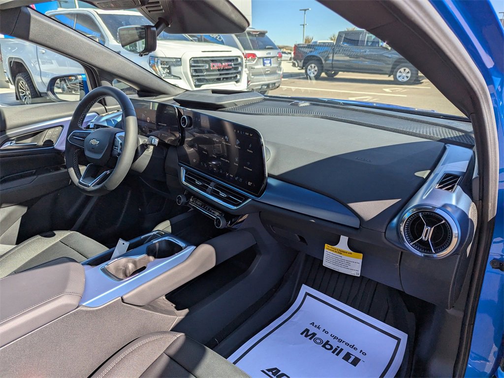 New 2026 Chevrolet Equinox EV LT image 43