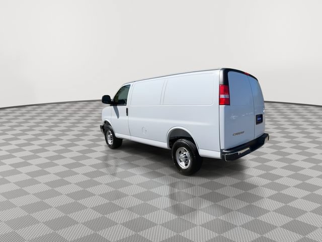 New 2026 Chevrolet Express 2500 w/ Driver Convenience Package RWD image 7