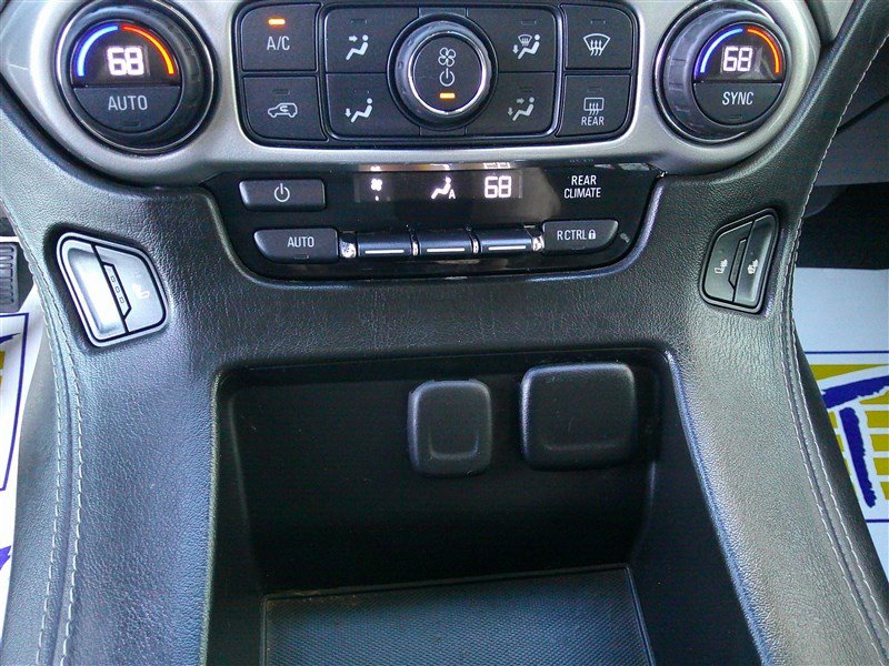 Used 2017 Chevrolet Suburban LT w/ Luxury Package image 16