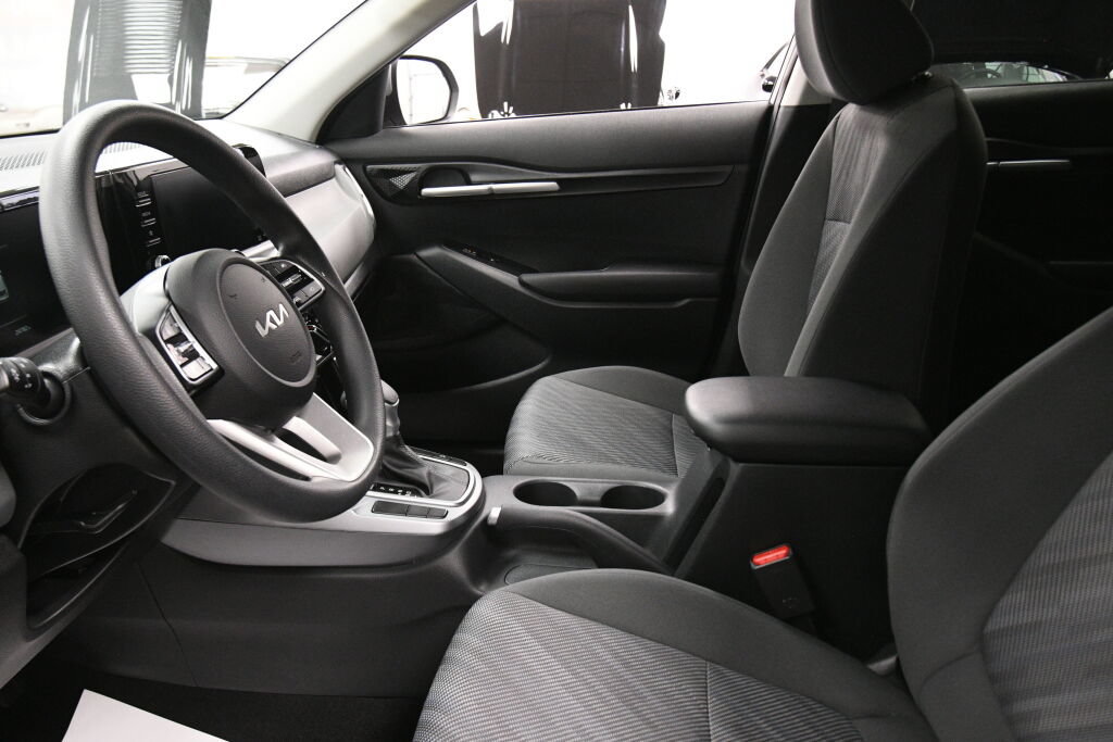Used 2024 Kia Seltos LX AWD/4WD image 18