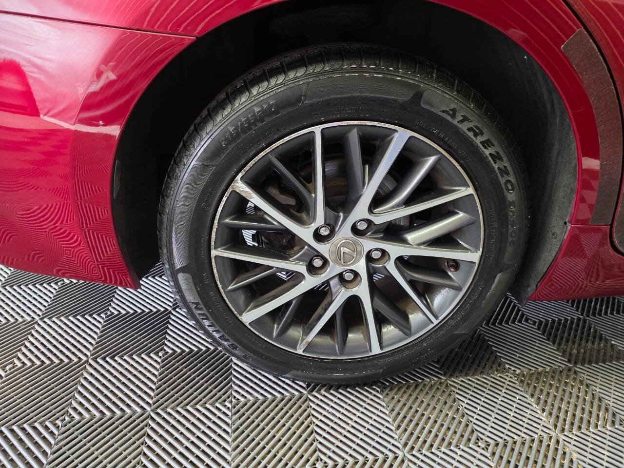 Used 2016 Lexus ES 350 w/ Luxury Package w/Wood Trim image 38