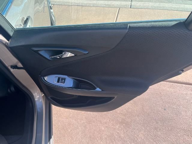 Used 2023 Chevrolet Malibu LT image 16