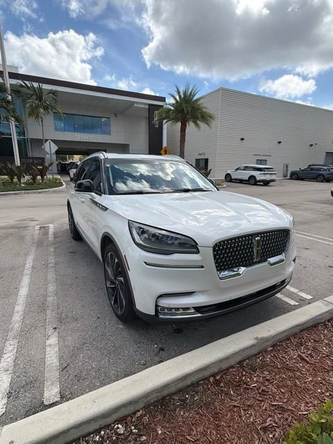 Used 2020 Lincoln Aviator Reserve w/ Equipment Group 201A RWD image 2