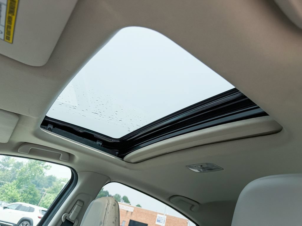 Used 2019 Honda HR-V Touring image 8