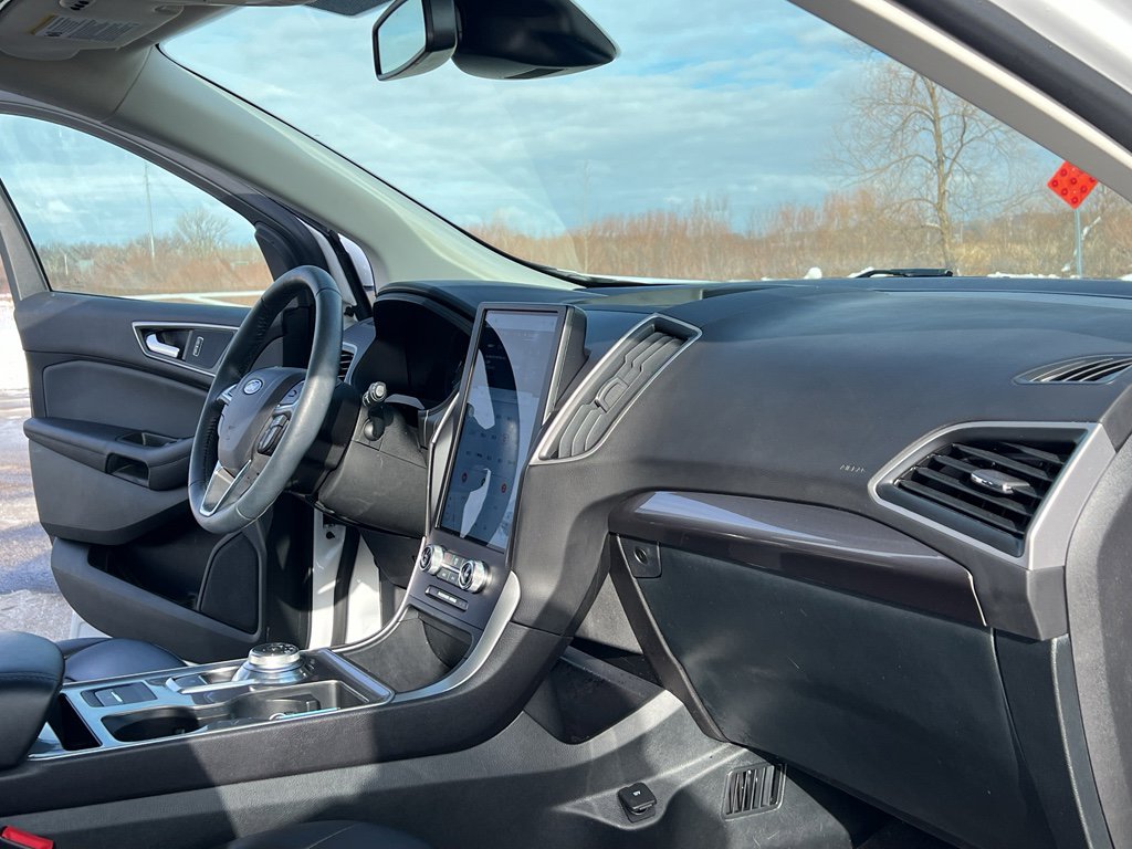 Used 2024 Ford Edge SEL w/ Convenience Package image 29
