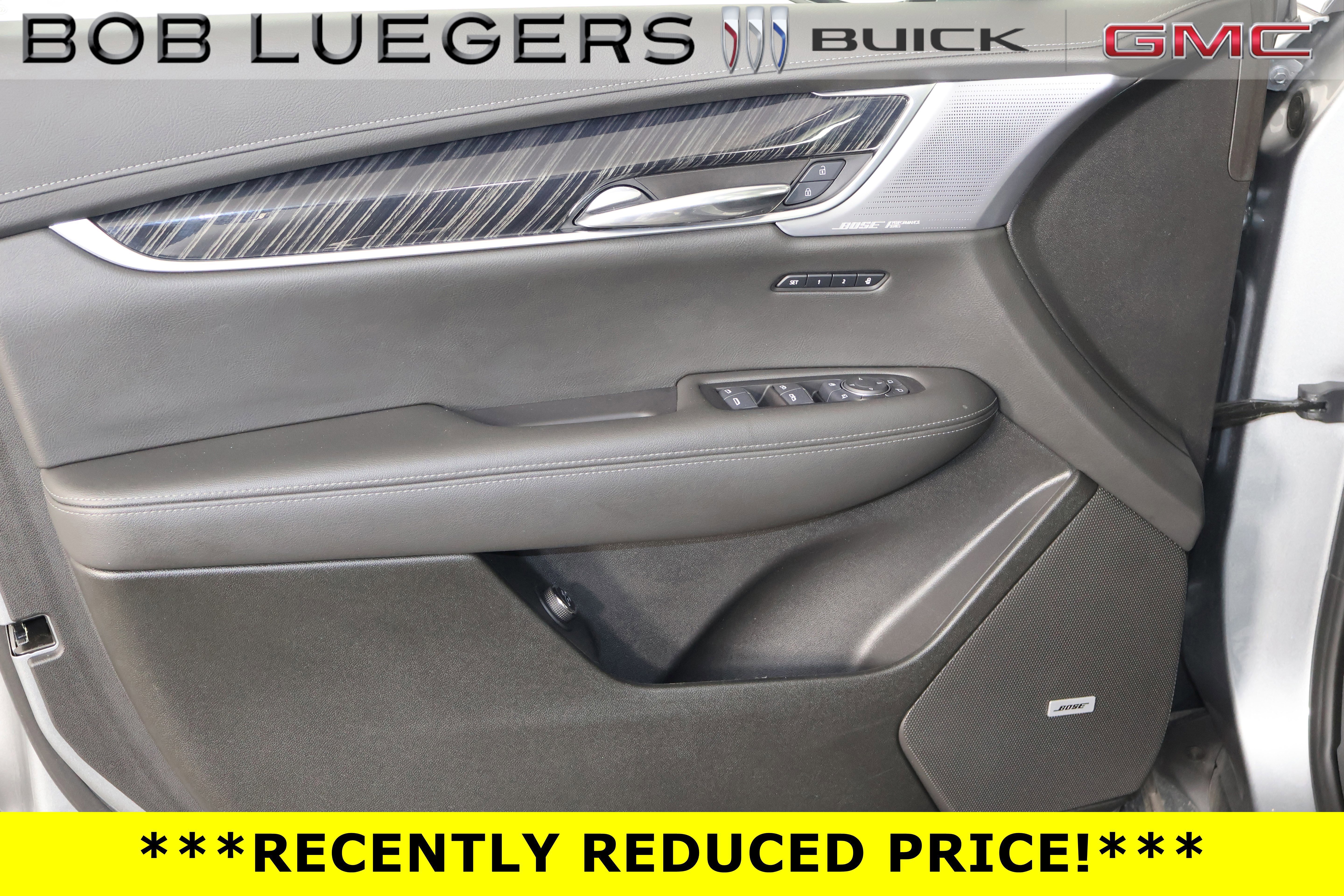 Certified 2025 Cadillac XT6 Premium Luxury FWD image 7