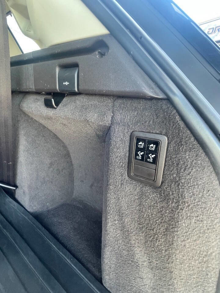 Used 2014 Land Rover Range Rover Sport HSE image 20