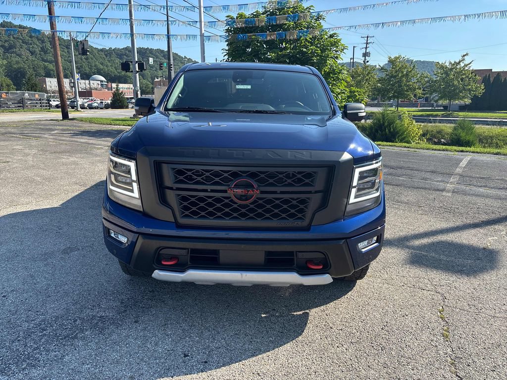 Used 2024 Nissan Titan PRO-4X w/ Pro-4x Convenience Package AWD/4WD image 8