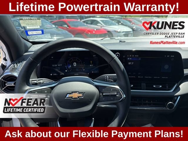Used 2026 Chevrolet Equinox LT AWD/4WD image 17