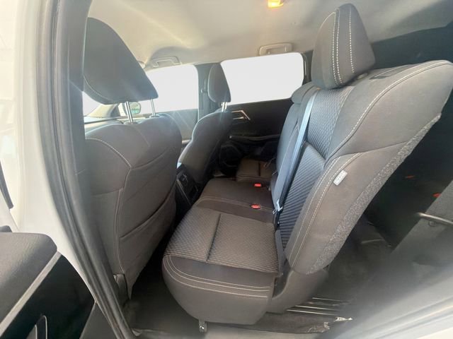 Used 2022 Mitsubishi Outlander ES FWD image 32