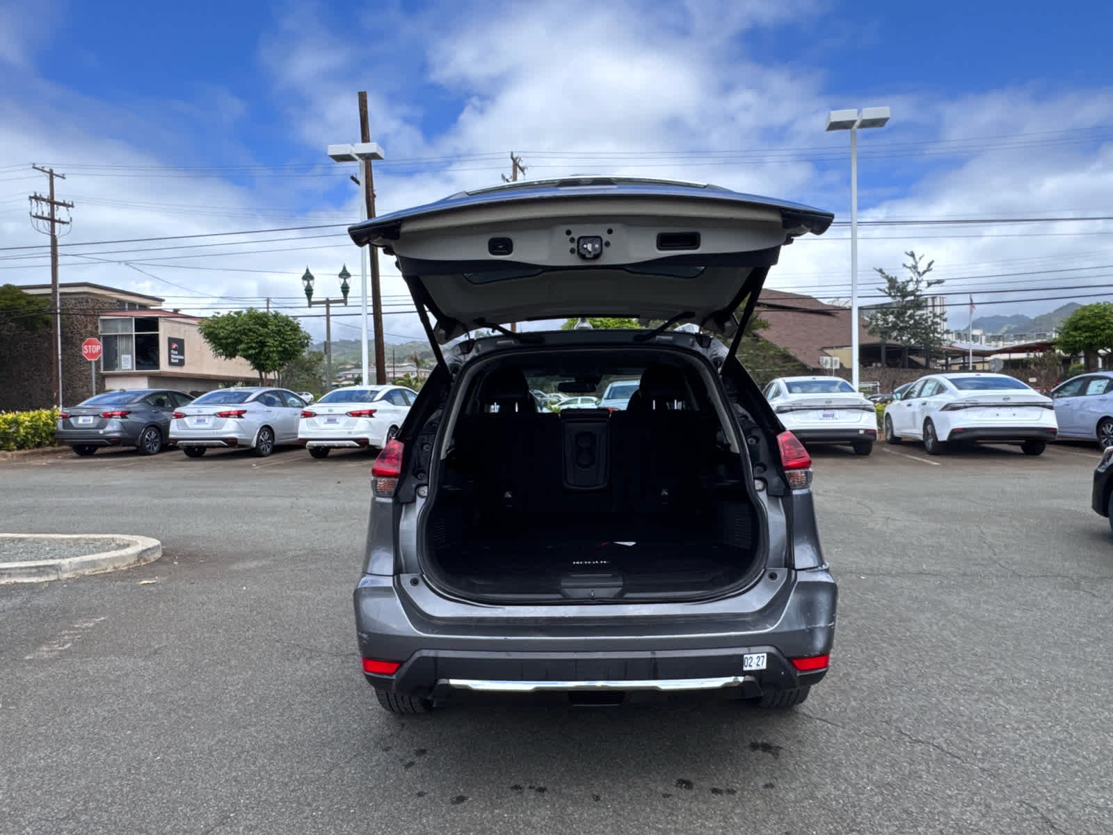 Used 2018 Nissan Rogue SL image 11