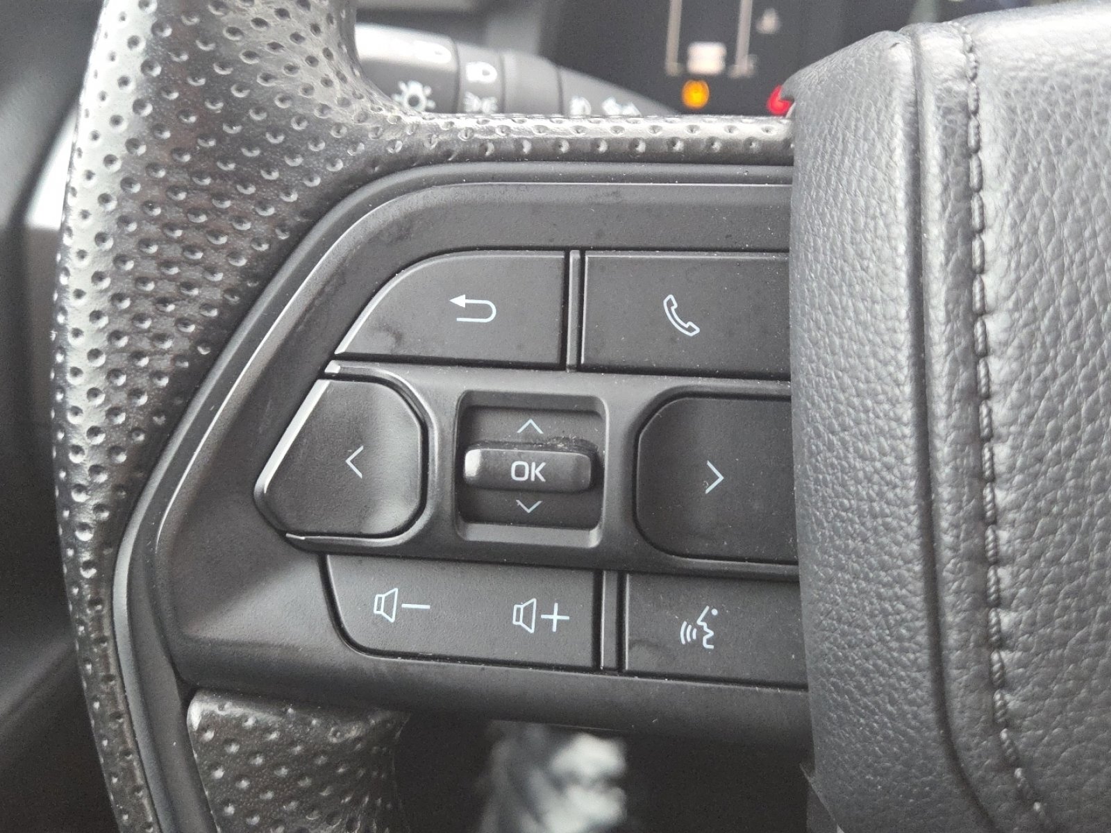 Used 2024 Toyota Tacoma SR5 image 29